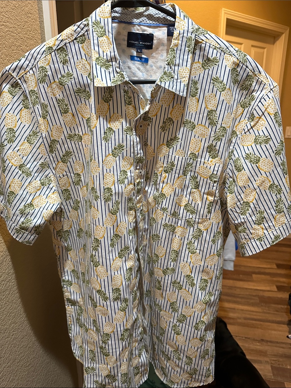 Michael Brandon White Short-Sleeve Pineapple Print Button-Up Shirt